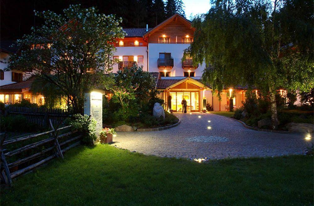 Hotel Bad Schoergau Sarentino Esterno foto