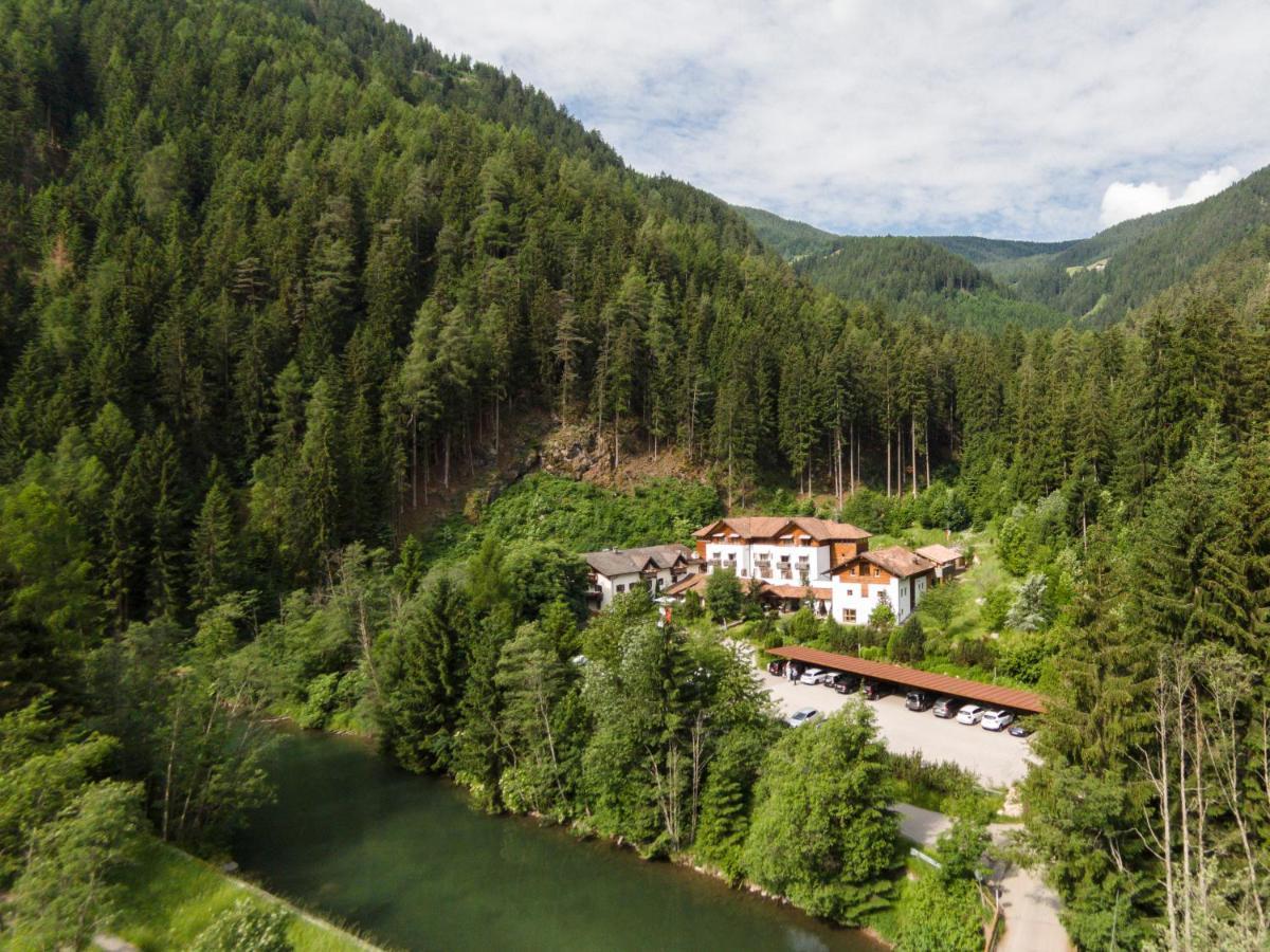 Hotel Bad Schoergau Sarentino Esterno foto